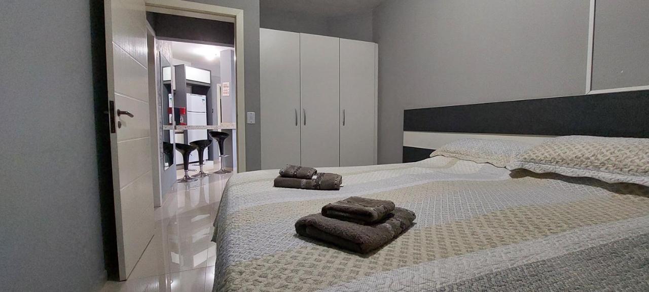 Apartamento Guarapuvu フロリアノポリス エクステリア 写真